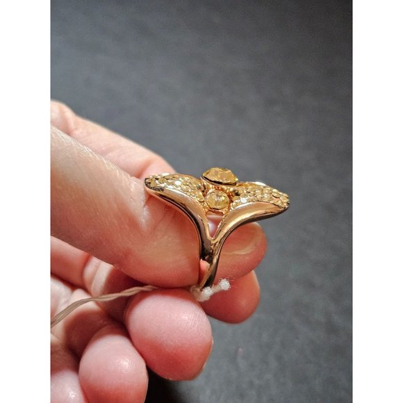 **Final Sale** Rose gold tone oval rhinestone ring - Picture 8 of 10